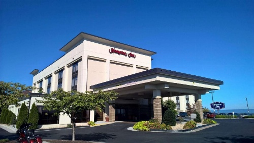 Hampton Inn By Hilton Harrisonburg image 17